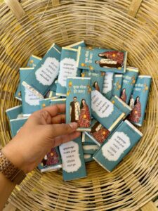 Customise your chcoolate wrappers for your wedding…